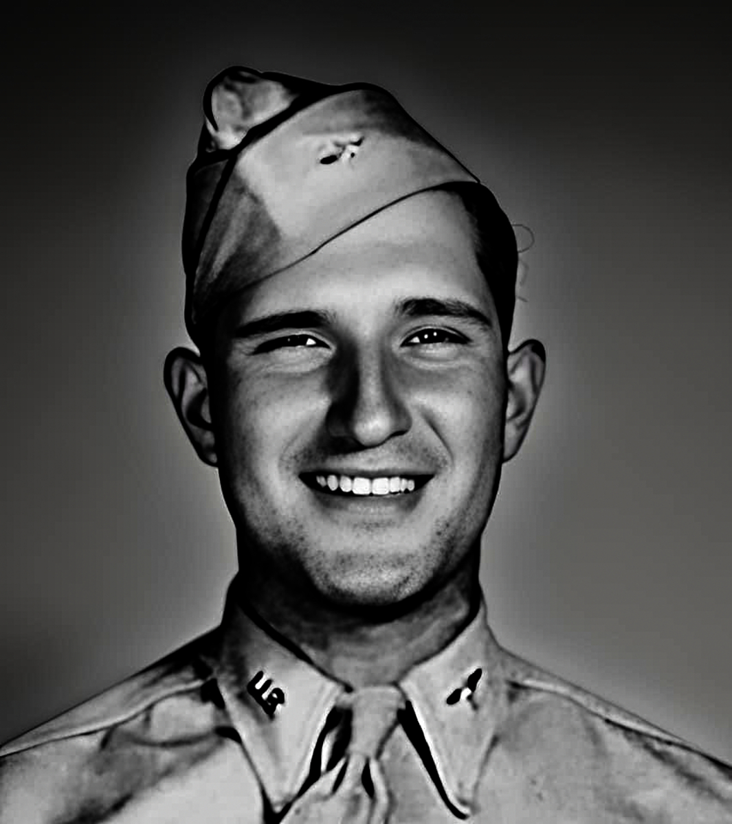 344th bomb group : 1st Lt. Thomas J. Lewnes